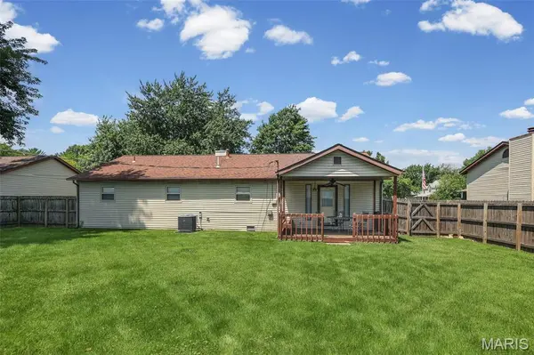 216 Botanical DR, Belleville, IL 62226
