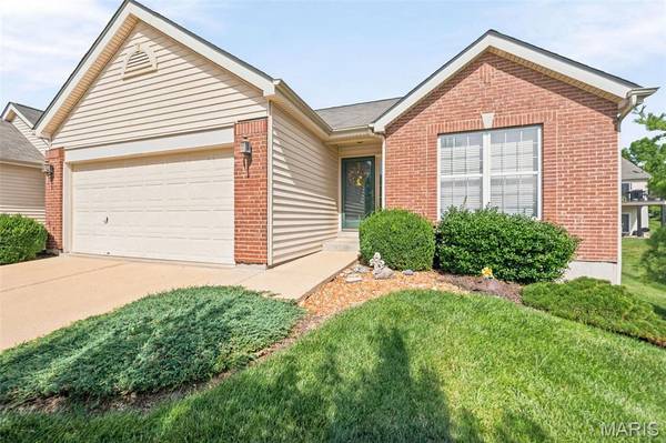 21 Turtle Creek Villas DR #14R, O'fallon, MO 63366