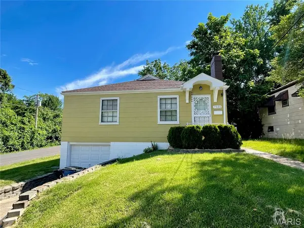 7531 Cory PL, St Louis, MO 63133