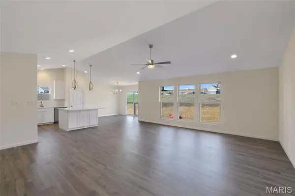201 Century Farm DR, Union, MO 63084