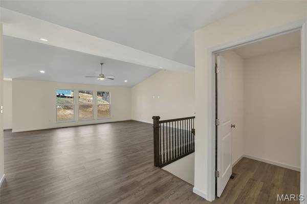 201 Century Farm DR, Union, MO 63084