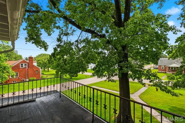 411 Cherry LN, Warrenton, MO 63383
