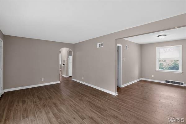 1223 Kimball CT, St Louis, MO 63137