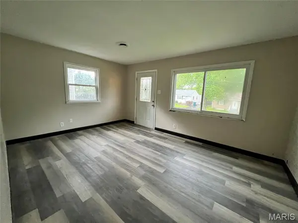 720 Beardsley CT, St Louis, MO 63135