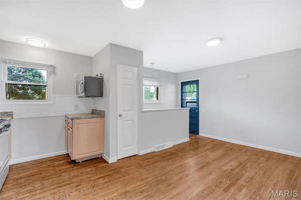 3909 Southern Aire DR, St Louis, MO 63125
