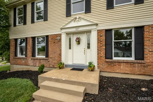 357 Cooperstown DR, Chesterfield, MO 63017