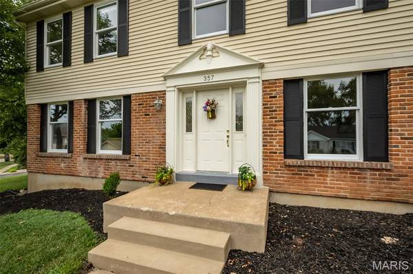 357 Cooperstown DR, Chesterfield, MO 63017