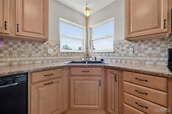 2245 Pinta DR, Warrenton, MO 63383