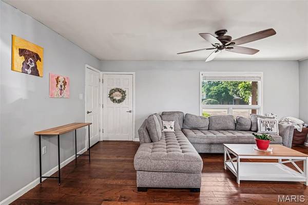 11 Windswept DR, Arnold, MO 63010