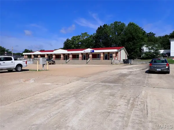 704 Historic 66, Waynesville, MO 65583