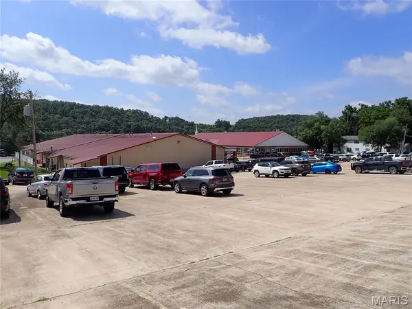 704 Historic 66, Waynesville, MO 65583