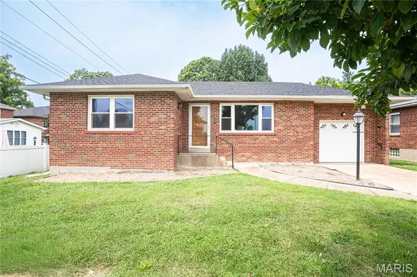 5479 Clifton AVE, St Louis, MO 63109