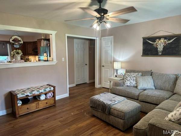3 Nelson ST, Salem, MO 65560