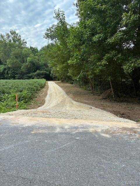 1810 County Road 228, Cape Girardeau, MO 63701