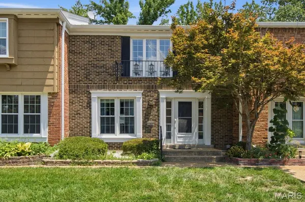 13423 Forestlac DR, Chesterfield, MO 63141