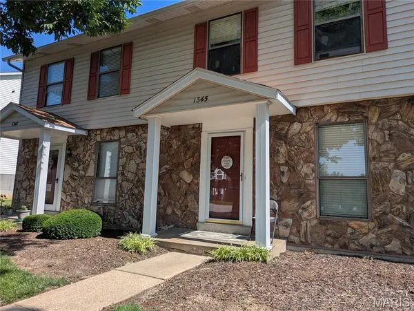 1345 Sunburst DR #B, O'fallon, MO 63366