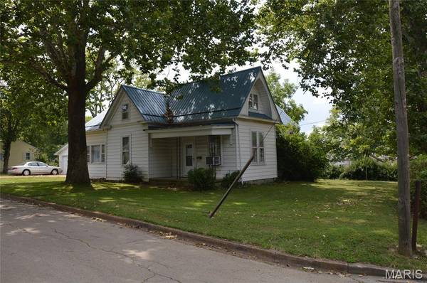 602 Moore ST, Farmington, MO 63640