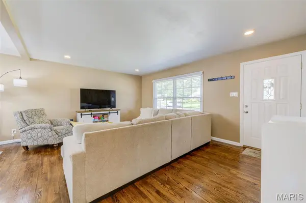7200 Marlton LN, St Louis, MO 63123
