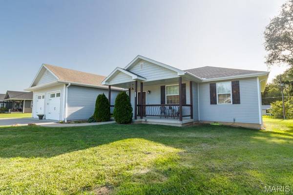 22955 PATTON LN, Lebanon, MO 65536