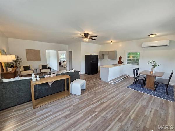 603 N 3rd ST, La Grange, MO 63448