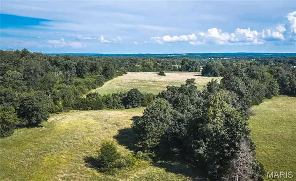 2436 Highway 17, Iberia, MO 65486