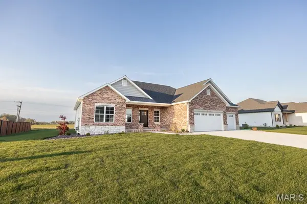 1192 Widgeon DR, Mascoutah, IL 62258