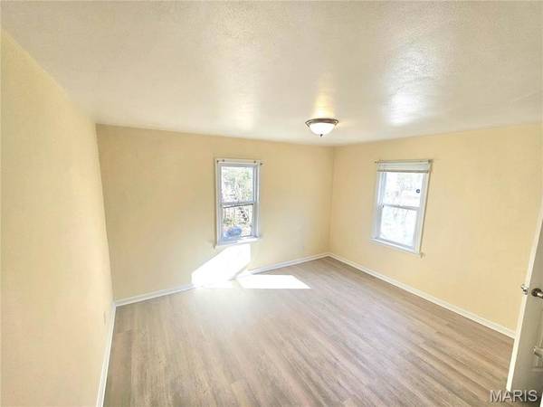 1372 Heydt AVE, St Louis, MO 63135