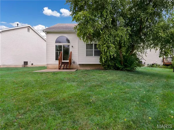 836 Wayland DR, O'fallon, MO 63366