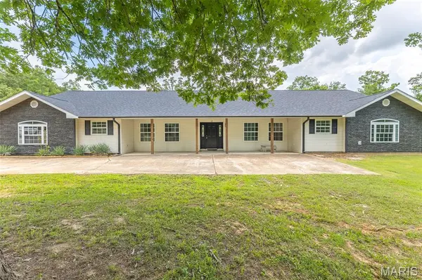 251 Rival LN, Poplar Bluff, MO 63901