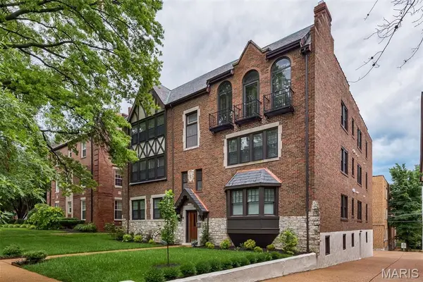 7552 Wydown BLVD #1E, Clayton, MO 63105