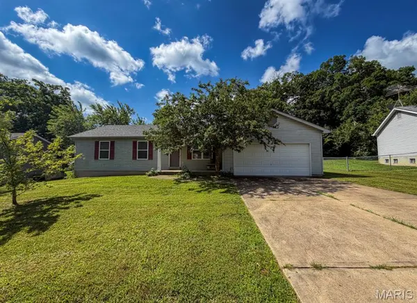 8468 Marko DR, Cedar Hill, MO 63016