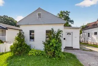 914 Dammert AVE, St Louis, MO 63125