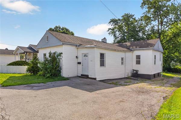 914 Dammert AVE, St Louis, MO 63125
