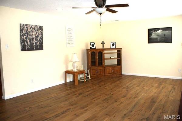 10525 AF HWY, Dexter, MO 63841