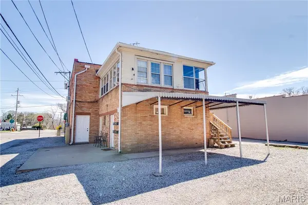 2356 State ST, Alton, IL 62002
