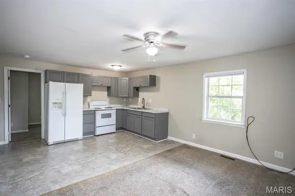 107 Bluff CIR, Waynesville, MO 65583