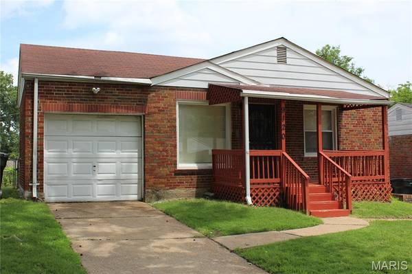 9120 Gast PL, St Louis, MO 63137
