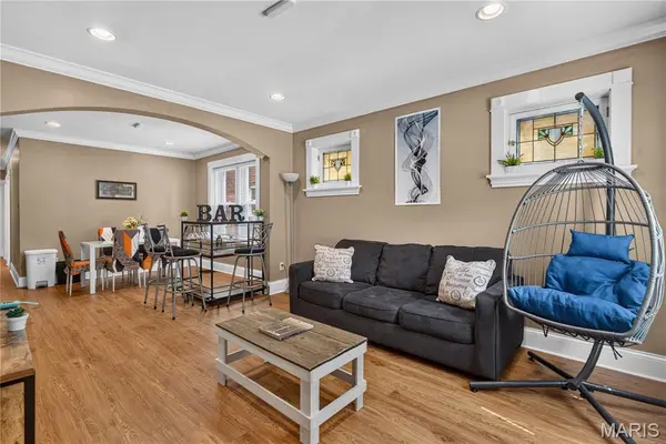 2329 Michigan AVE #2329, St Louis, MO 63104