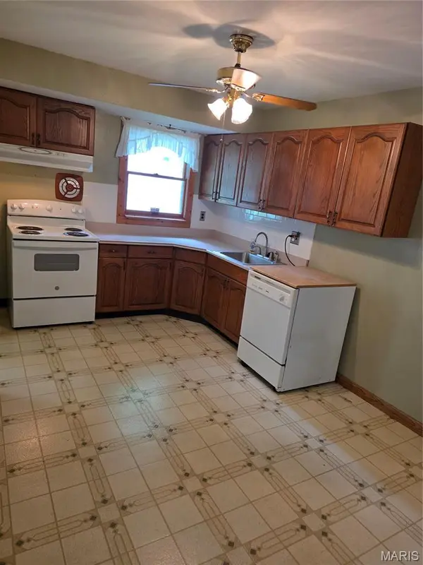 10519 Lilac AVE, St Louis, MO 63137