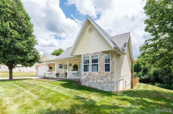 125 Mesa DR, Waynesville, MO 65583