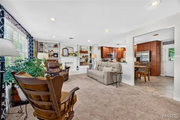 802 Barbara PL, O'fallon, MO 63366