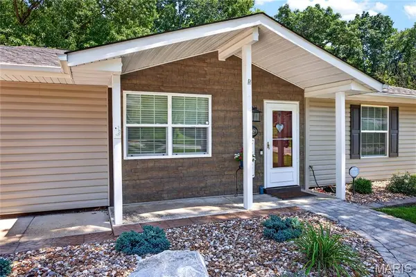 802 Barbara PL, O'fallon, MO 63366