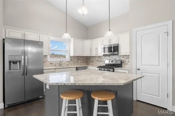 2347 Fire Crest CT, Washington, MO 63090