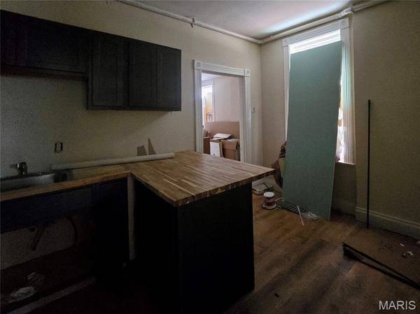 3451 Itaska ST, St Louis, MO 63111