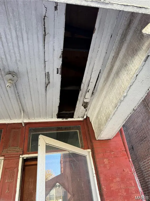 4146 Labadie AVE, St Louis, MO 63115