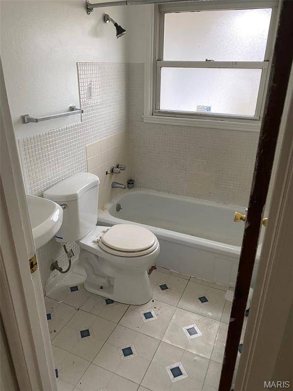 244 Presley DR, St Louis, MO 63137