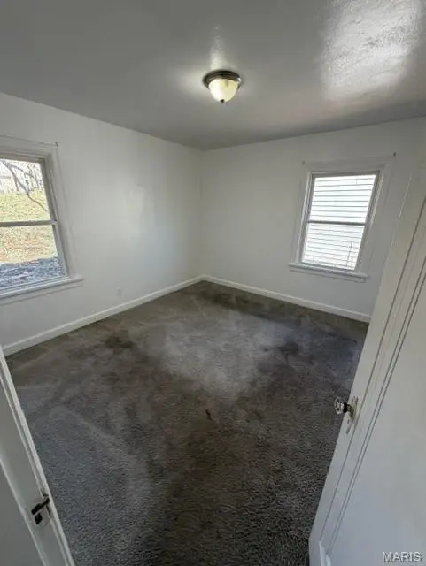 147 Chambers RD, Riverview, MO 63137