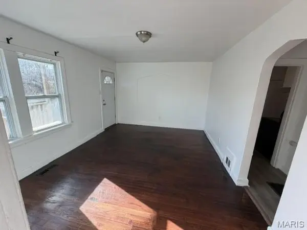 147 Chambers RD, Riverview, MO 63137