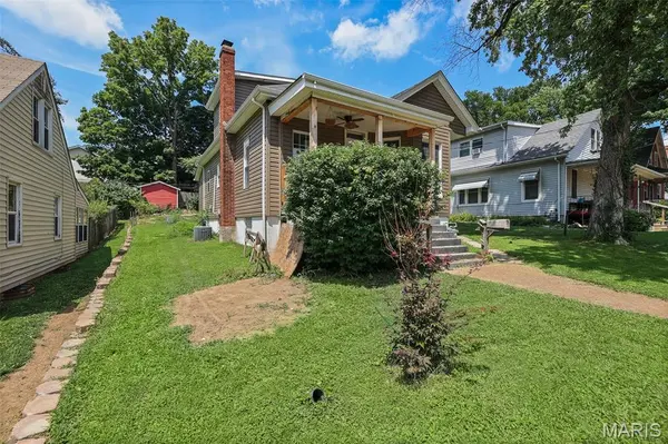 818 Spruce ST, Alton, IL 62002