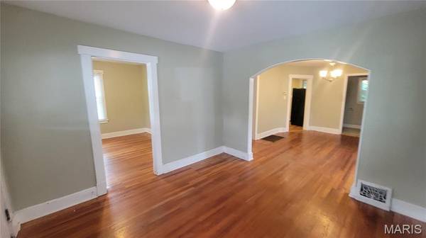 4313 Jamieson AVE, St Louis, MO 63109